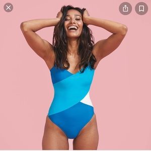 Summersault 'Marina' swimsuit Sz 4 New with tags.